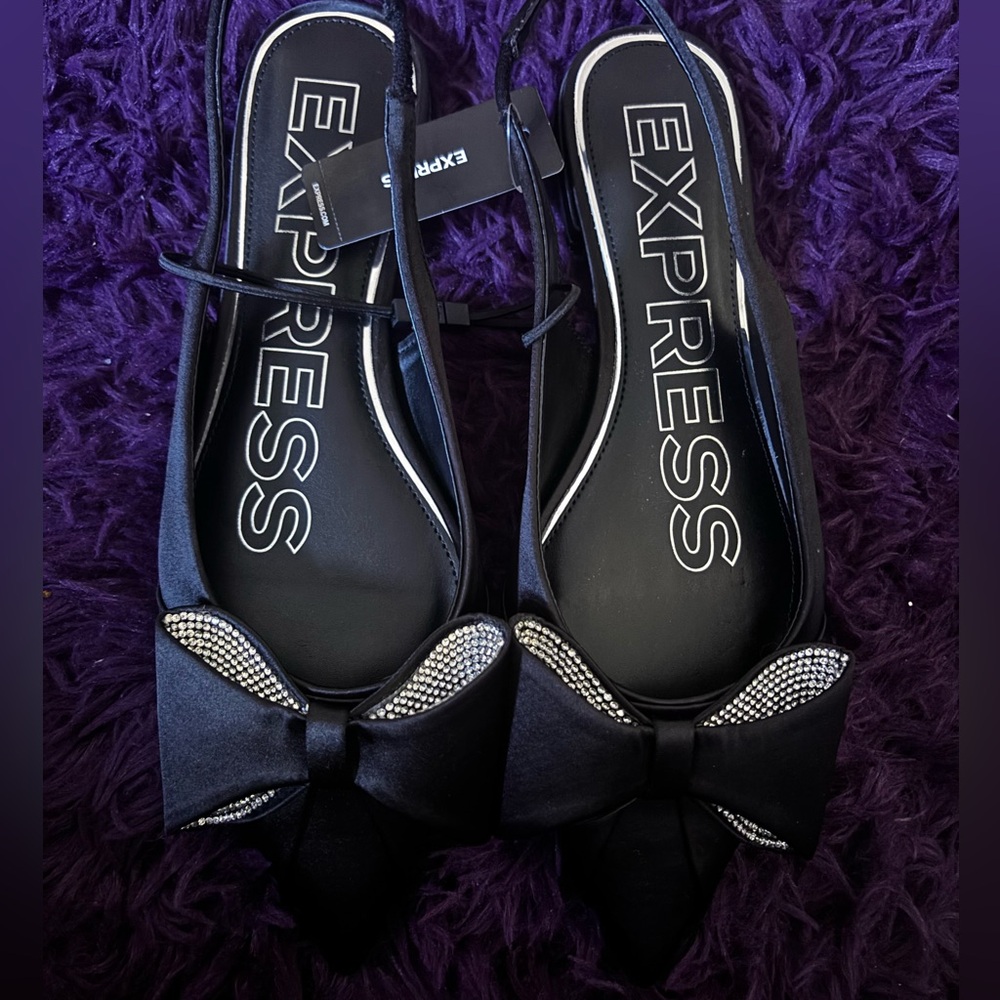 EXPRESS Cute Satin Flats. Size 9. (8 1/2 Ok) Pretty Bling Bow Front - Picture 9 of 9